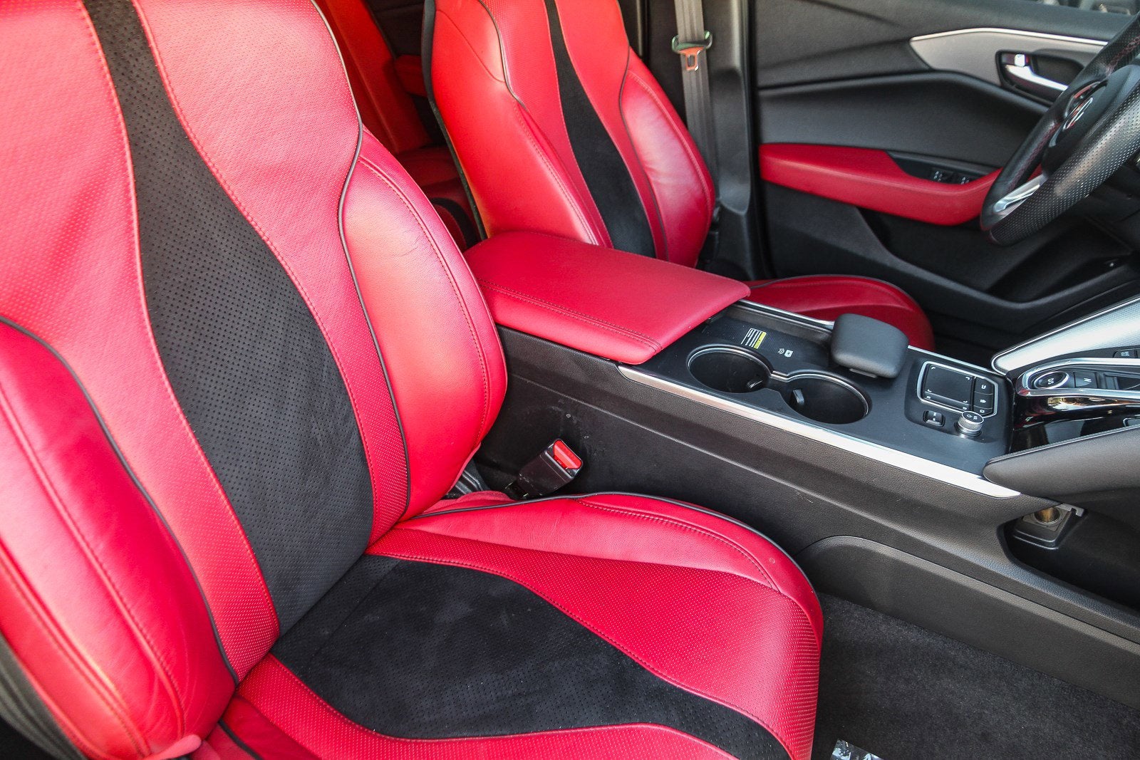 2022 Acura TLX w/A-Spec Package