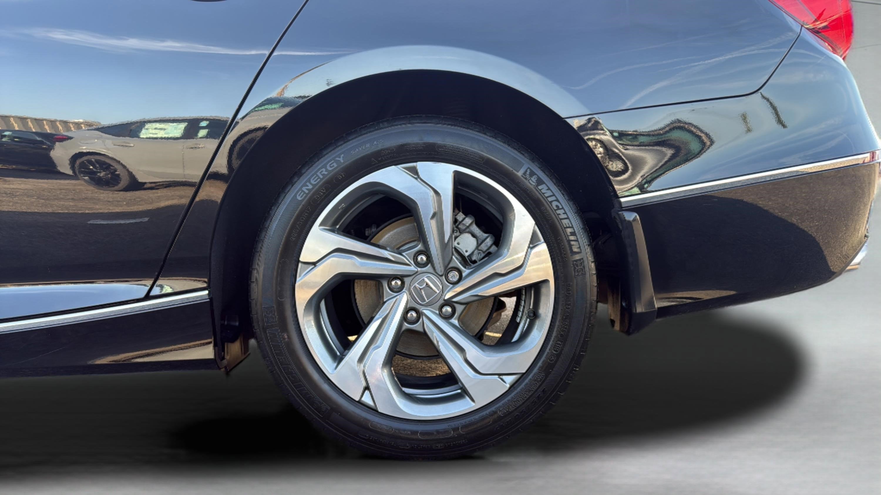 2019 Honda Accord EX-L 2.0T