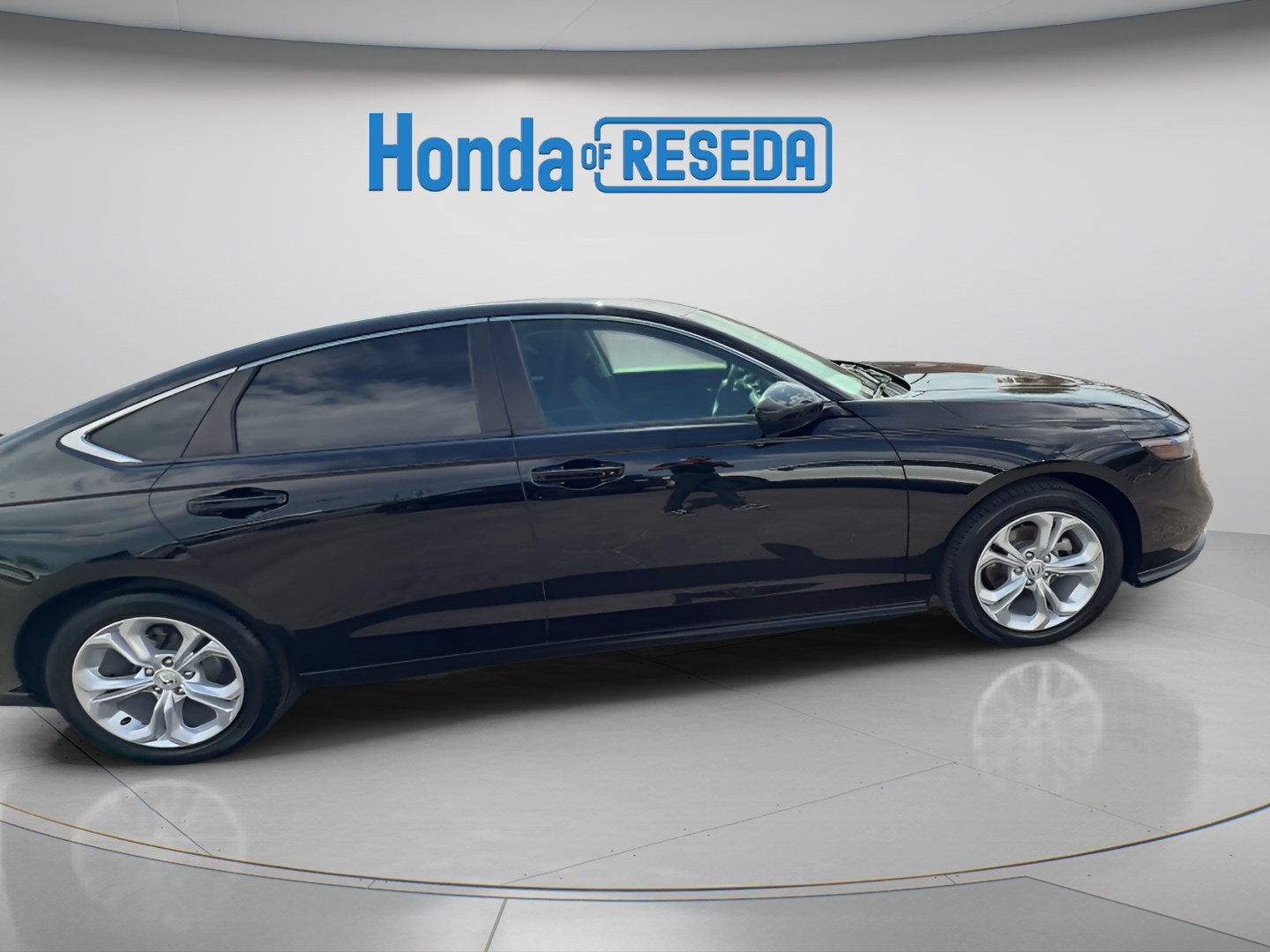 2024 Honda Accord LX - Photo 12