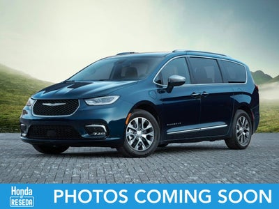 2023 Chrysler Pacifica Hybrid Limited