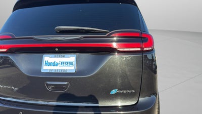 2023 Chrysler Pacifica Hybrid Limited