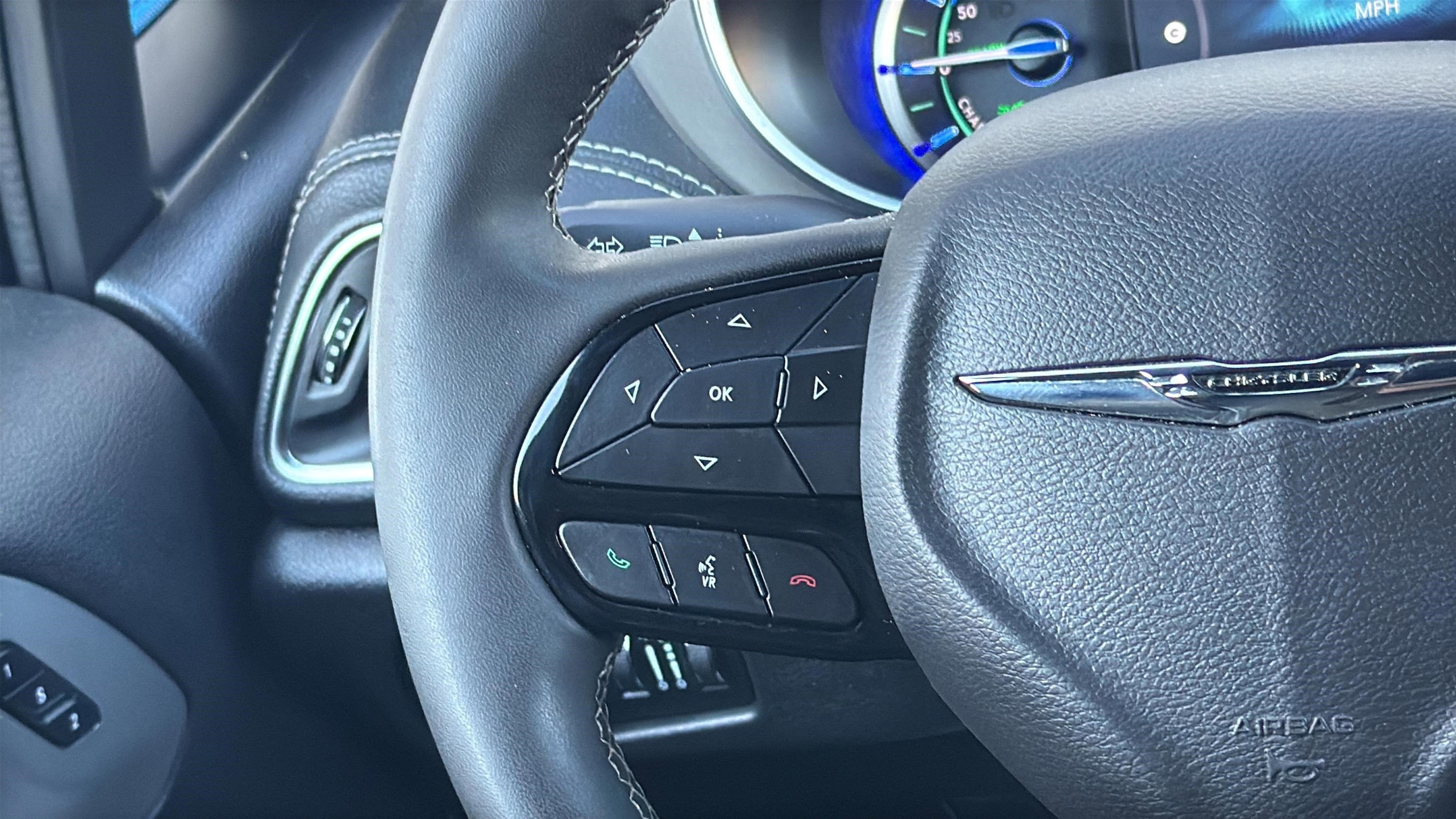 2023 Chrysler Pacifica Hybrid Limited