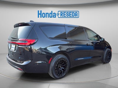 2023 Chrysler Pacifica Hybrid Limited