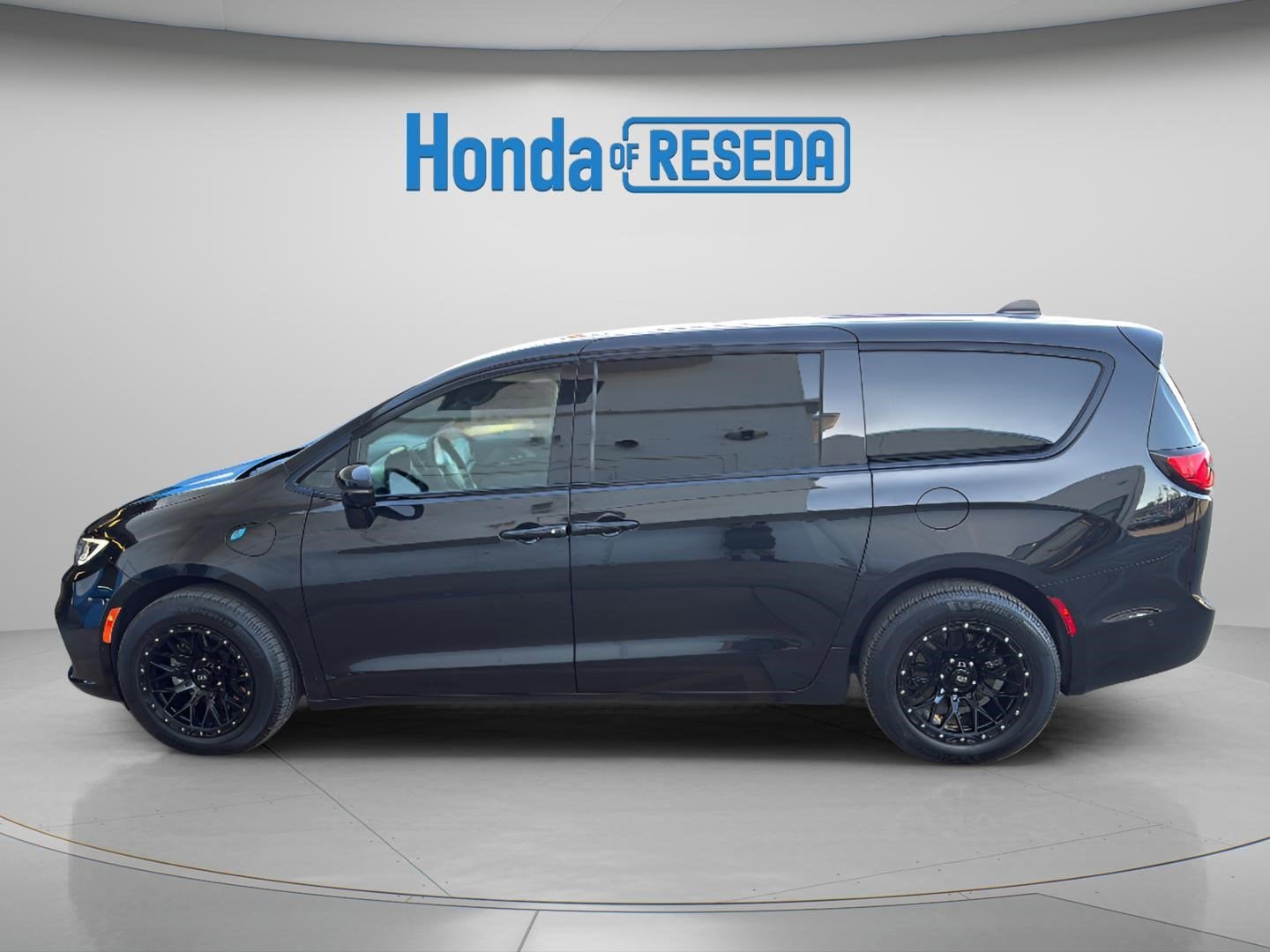2023 Chrysler Pacifica Hybrid Limited