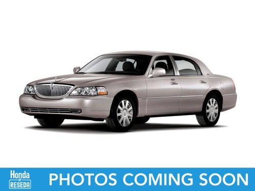 2010 Lincoln Town Car Signature Limited