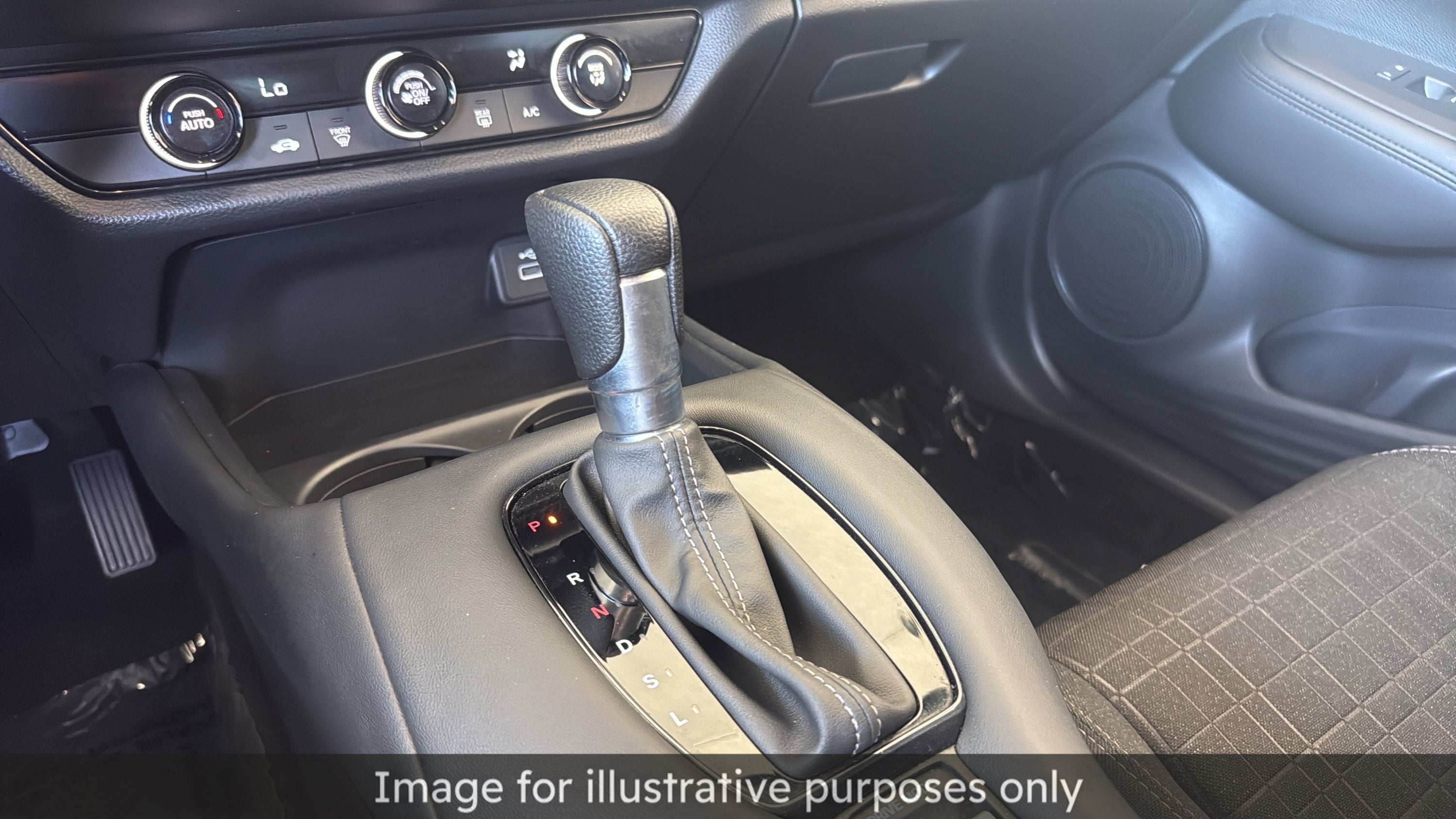 2025 Honda HR-V LX