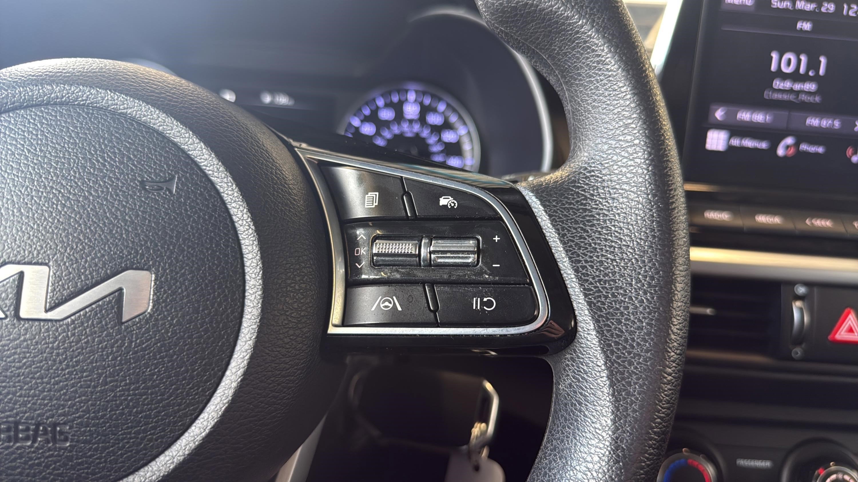 2023 Kia Forte LXS