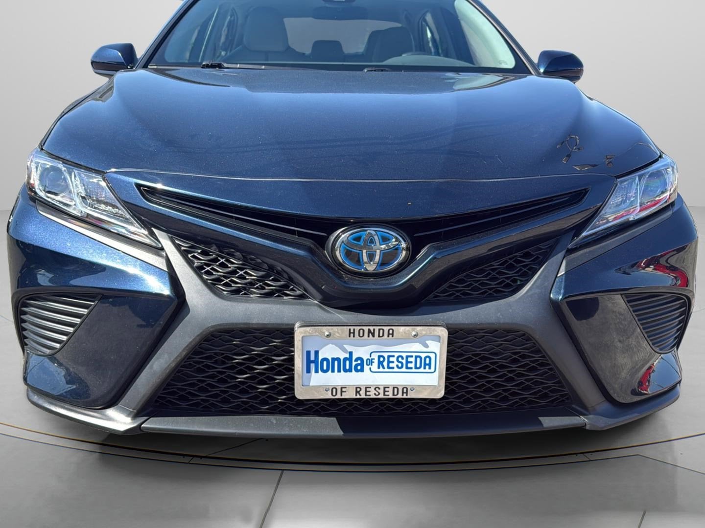 2020 Toyota Camry Hybrid SE
