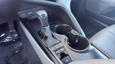 2020 Toyota Camry Hybrid SE