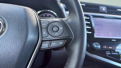 2020 Toyota Camry Hybrid SE