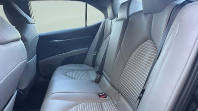 2020 Toyota Camry Hybrid SE