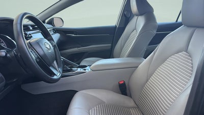 2020 Toyota Camry Hybrid SE