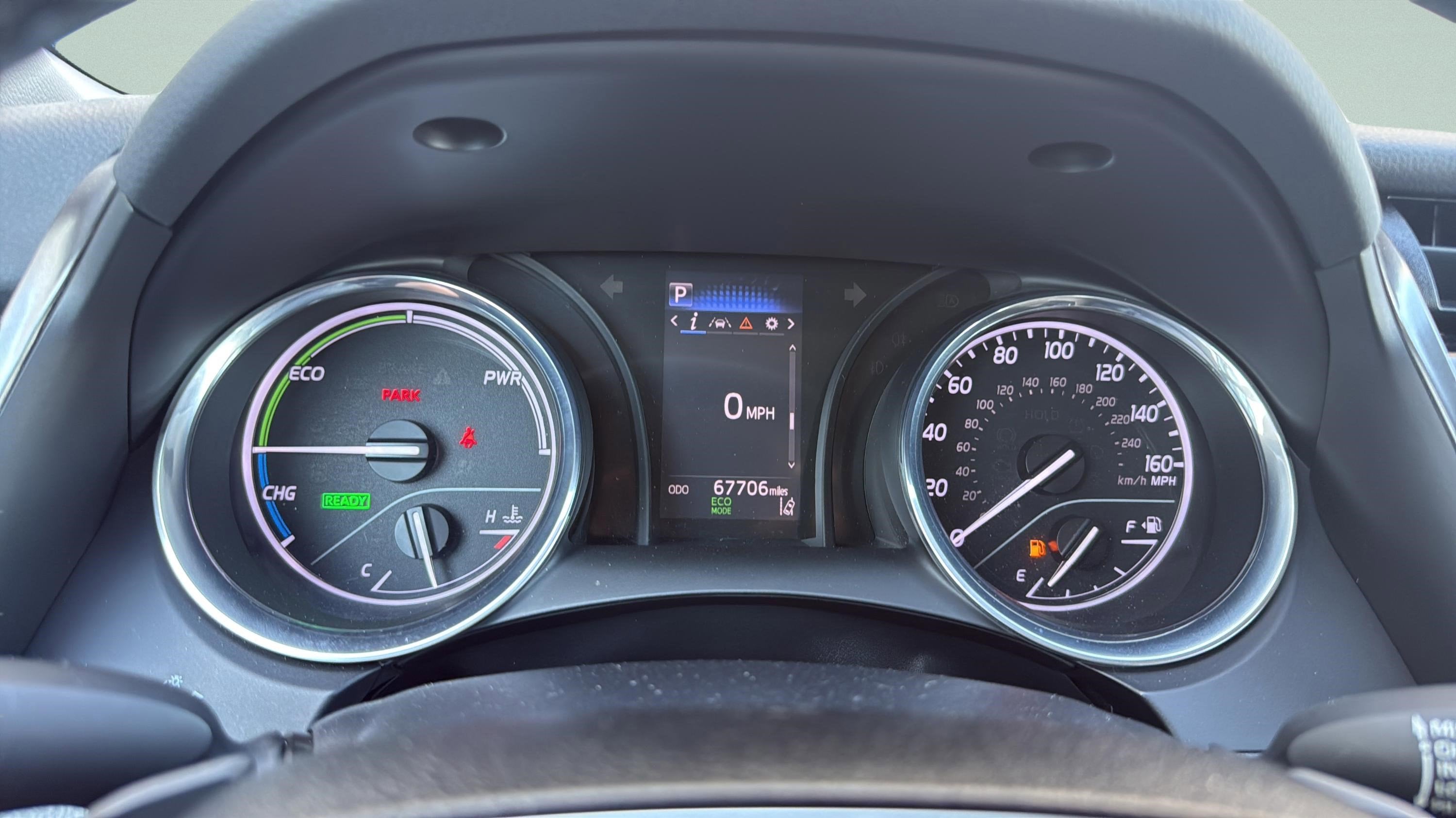 2020 Toyota Camry Hybrid SE