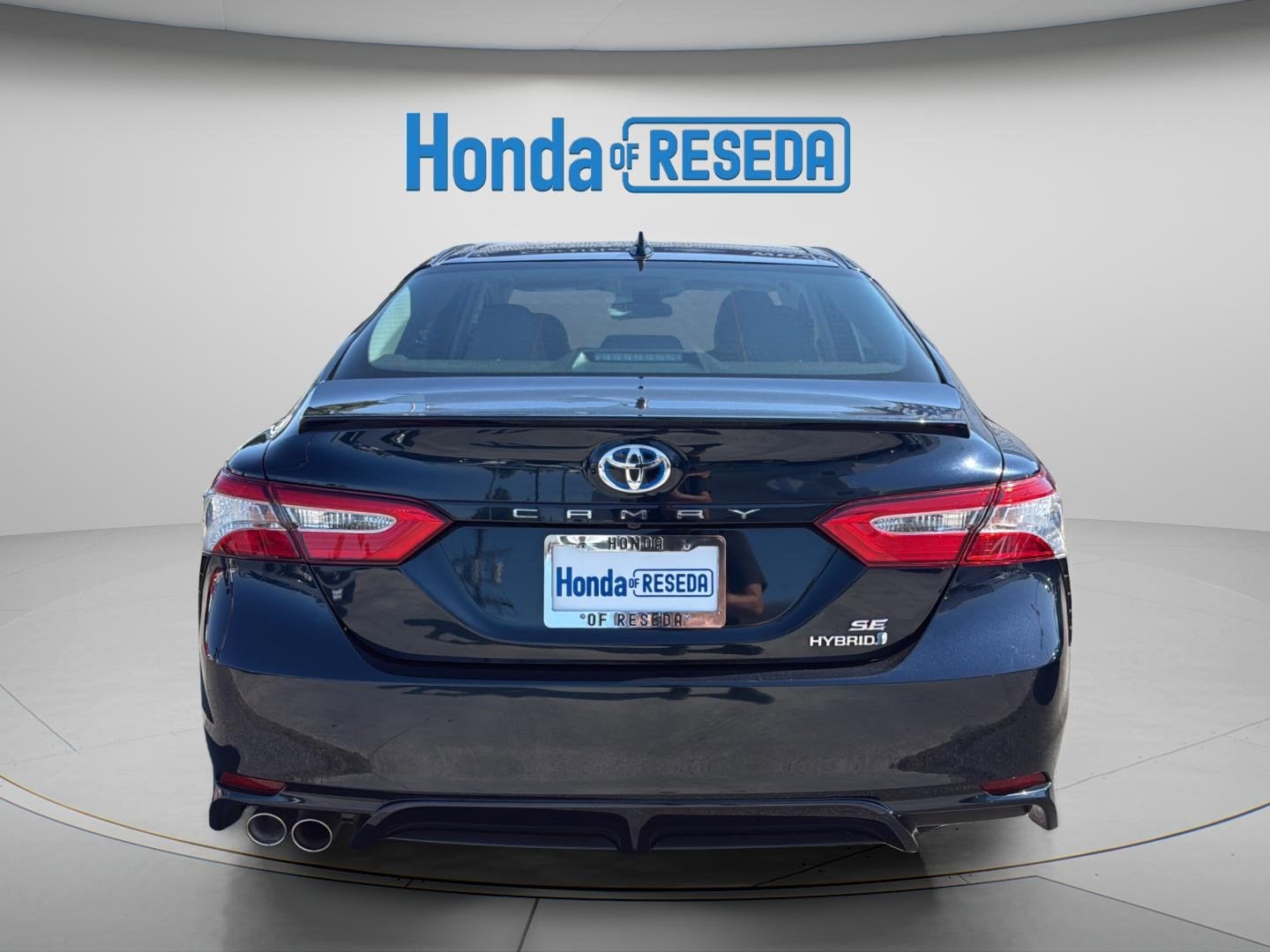 2020 Toyota Camry Hybrid SE