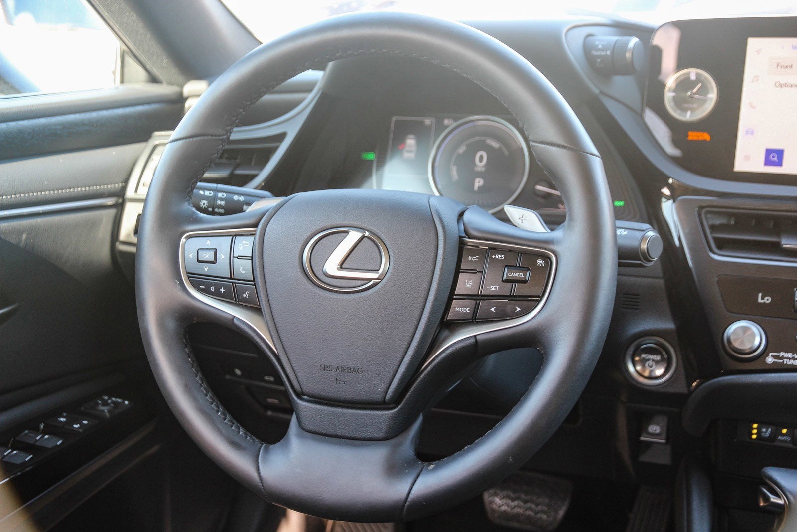 2024 Lexus ES 300h 300h