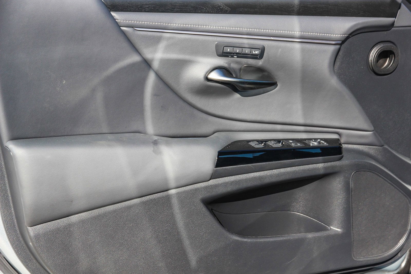 2024 Lexus ES 300h 300h