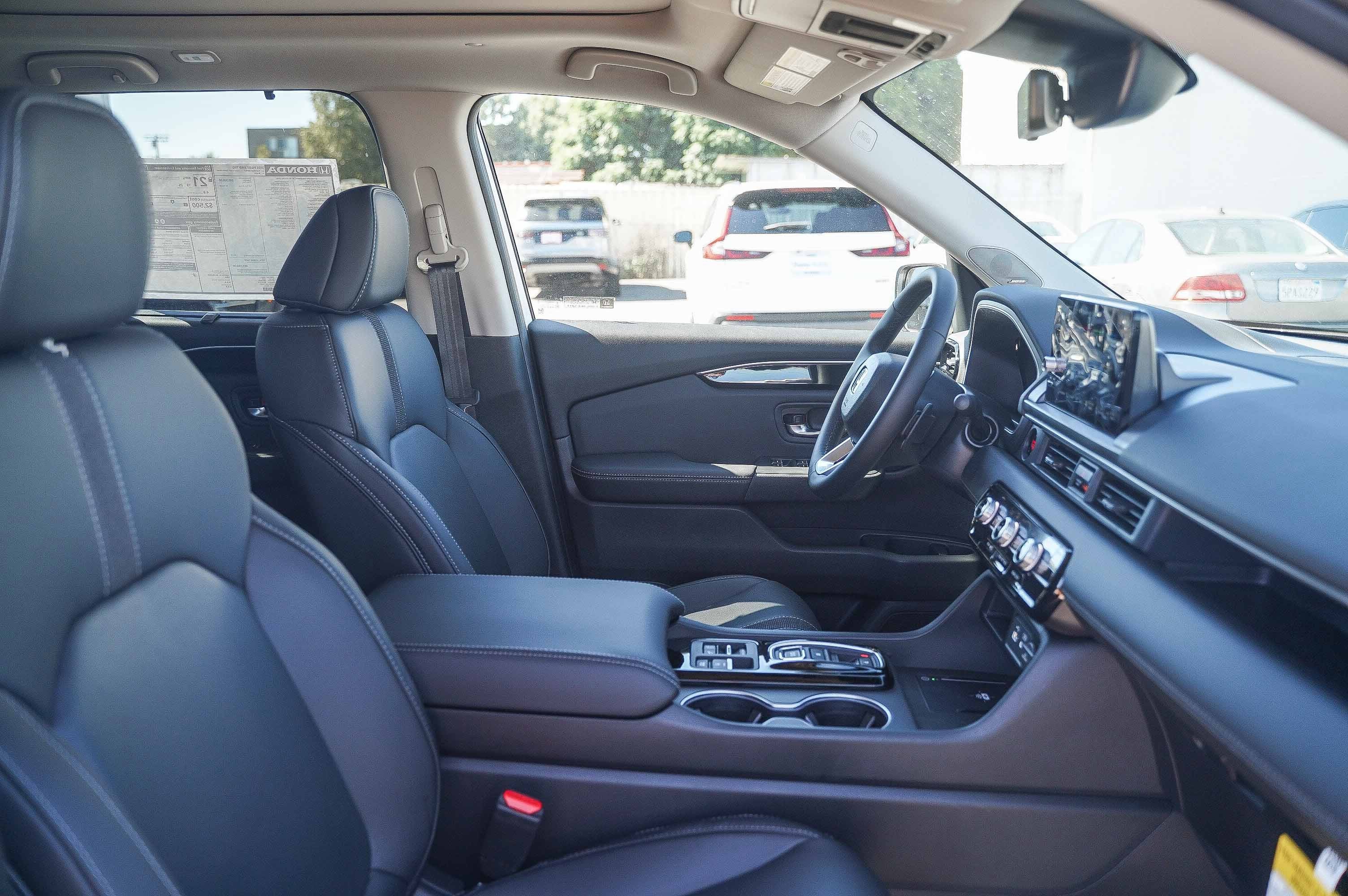 2025 Honda Pilot Touring