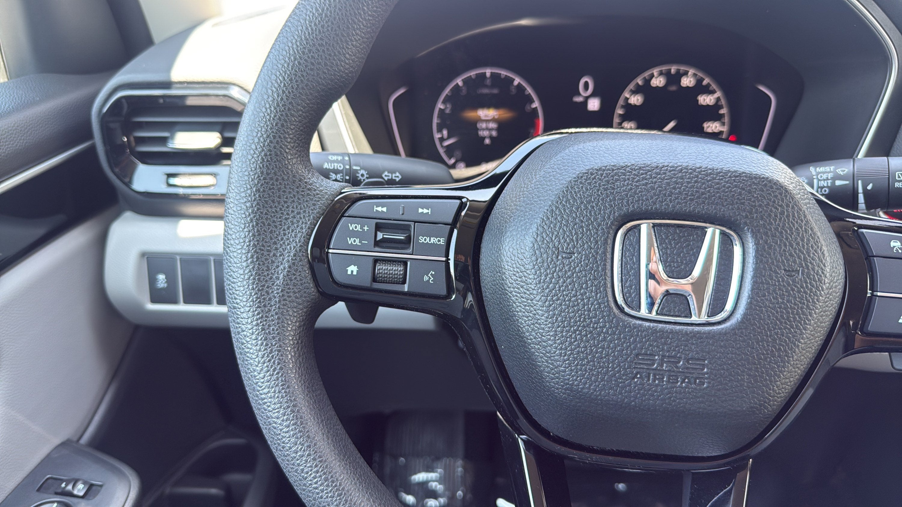 2023 Honda Pilot LX