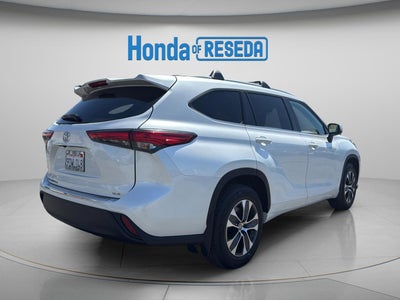 2022 Toyota Highlander XLE