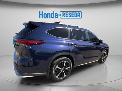 2022 Toyota Highlander XSE