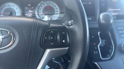 2017 Toyota Sienna SE