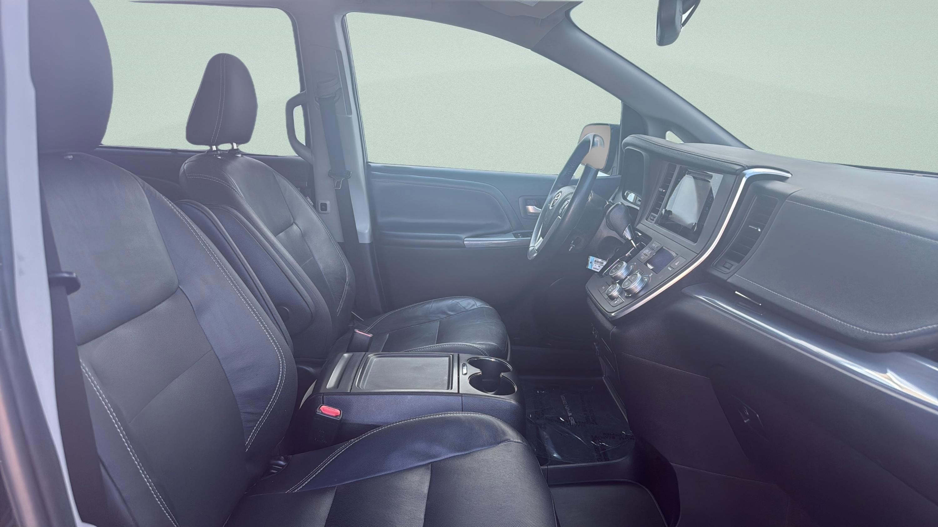 2017 Toyota Sienna SE