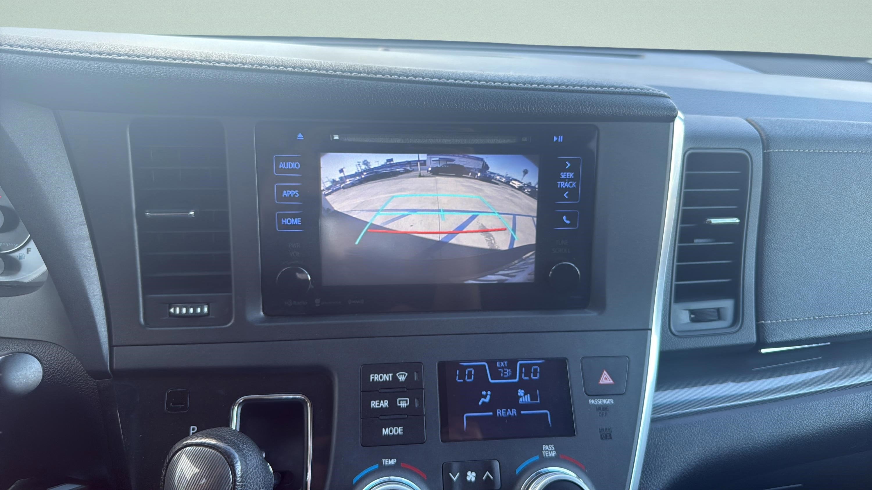 2017 Toyota Sienna SE