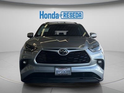 2022 Toyota Highlander LE