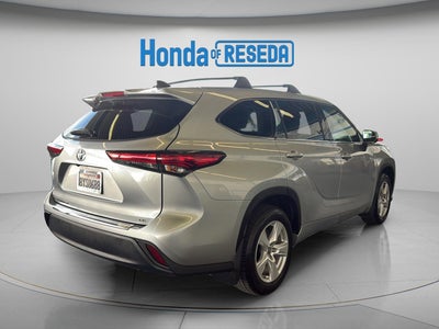 2022 Toyota Highlander LE