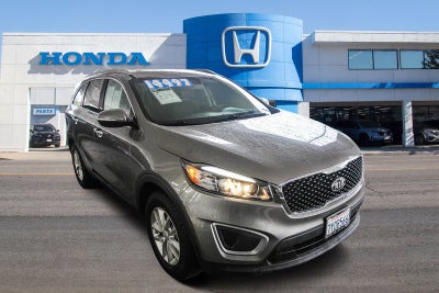 2017 Kia Sorento LX