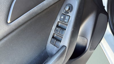 2015 Mazda Mazda3 i SV