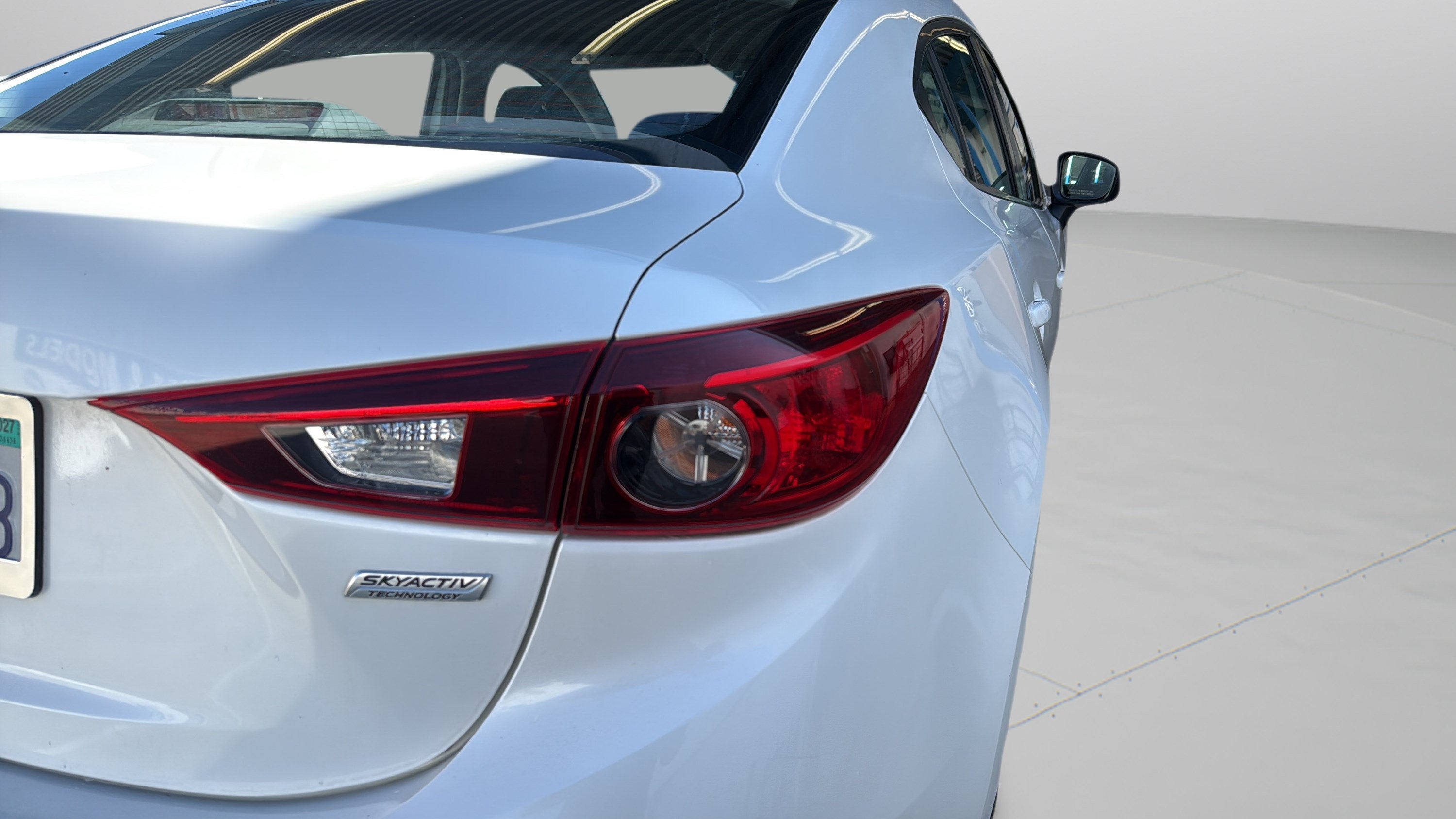 2015 Mazda Mazda3 i SV