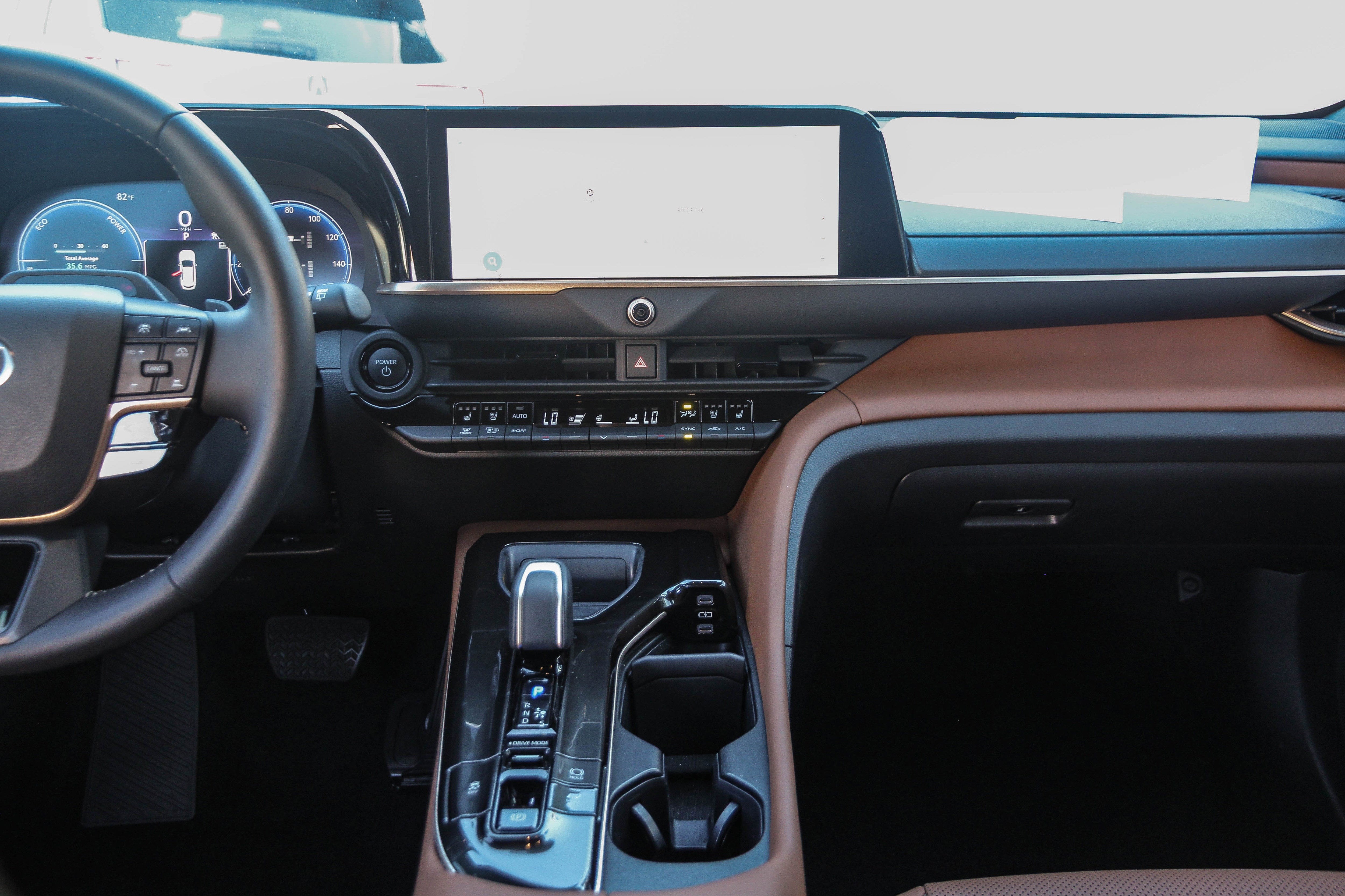 2025 Toyota Crown Signia Limited