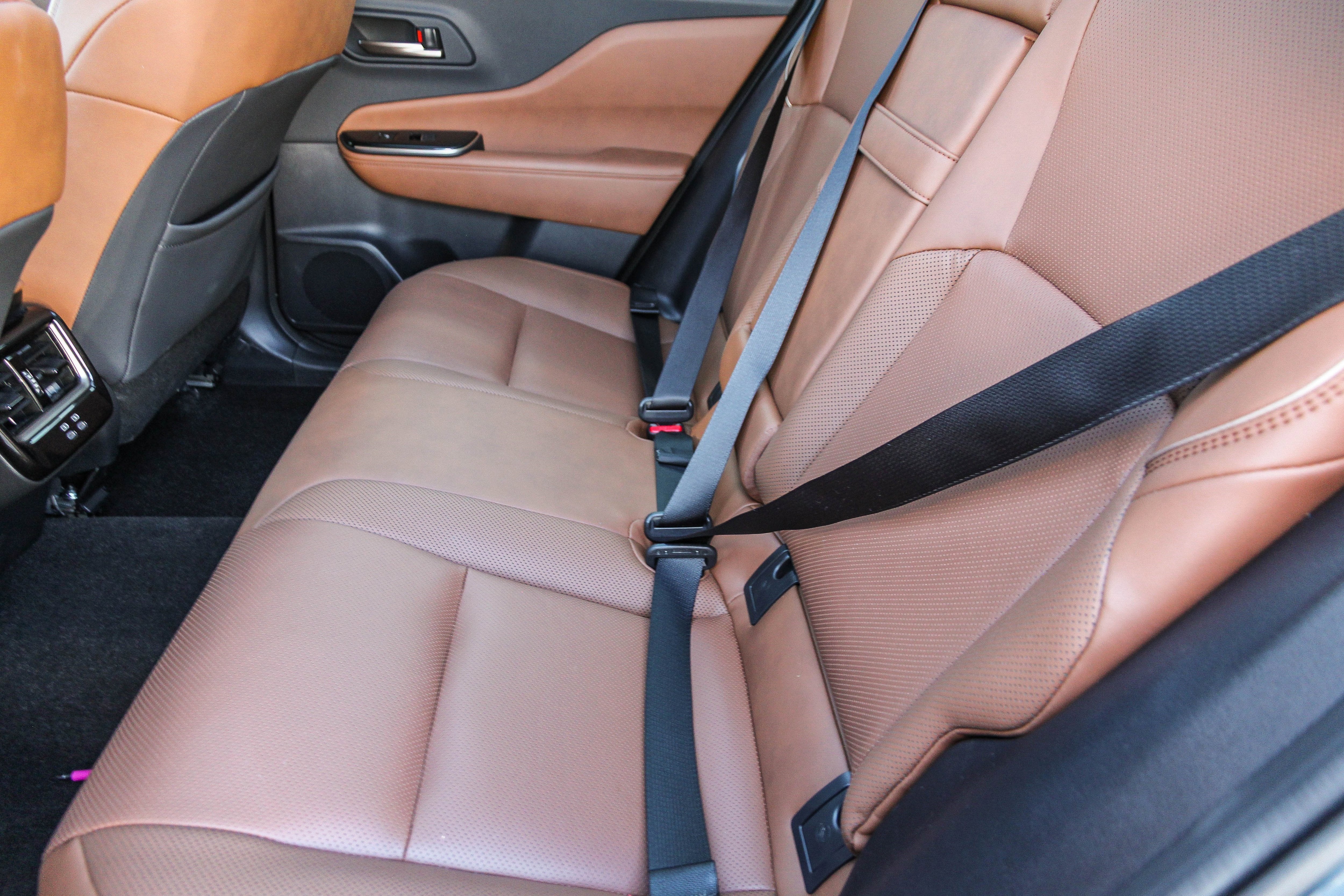 2025 Toyota Crown Signia Limited