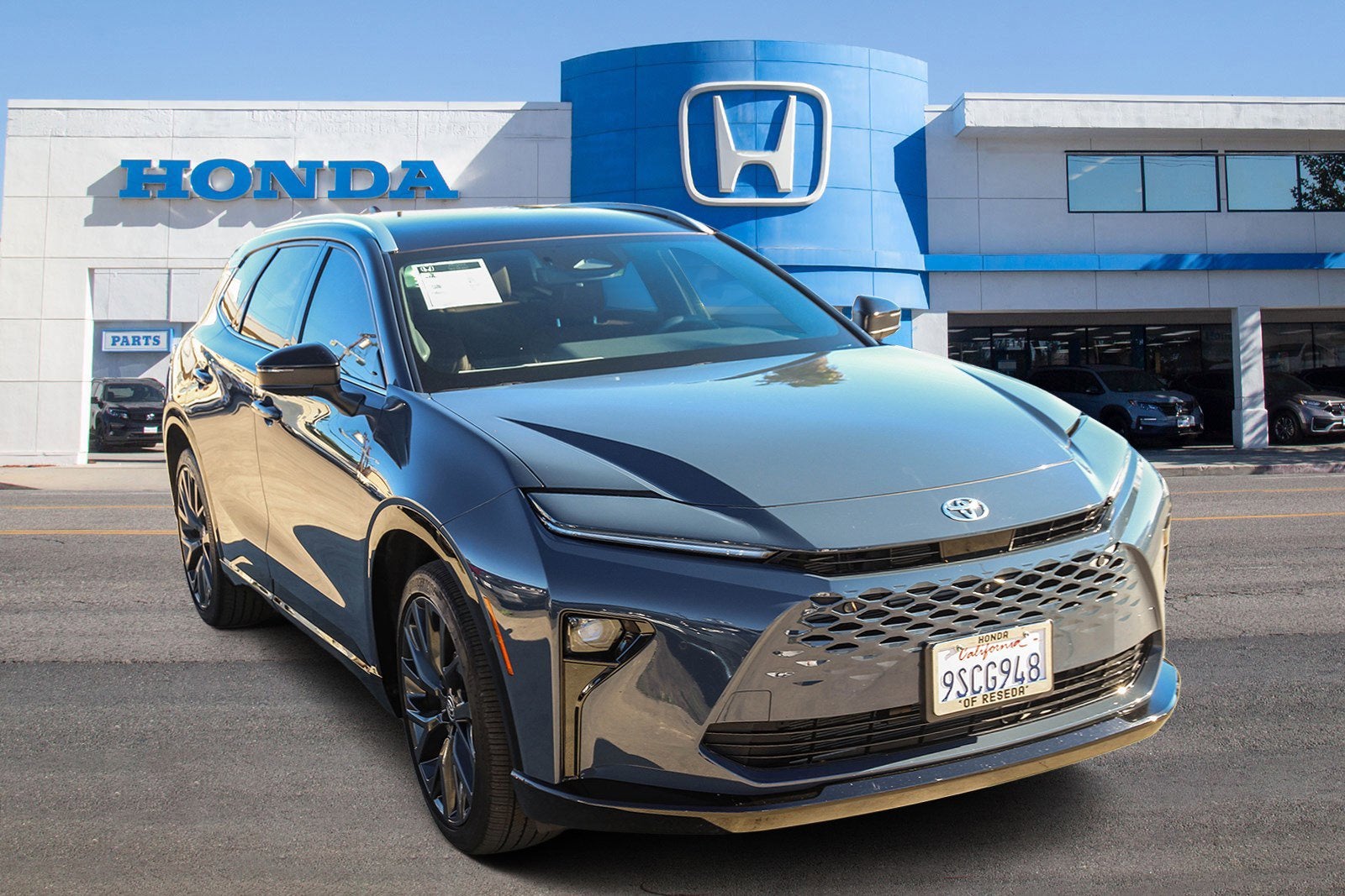 2025 Toyota Crown Signia Limited