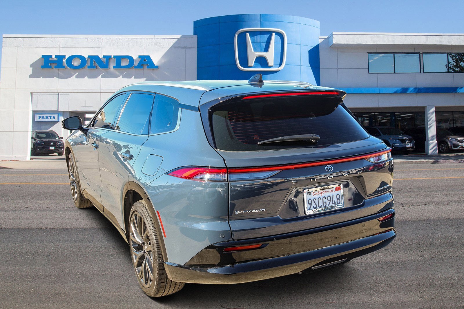 2025 Toyota Crown Signia Limited