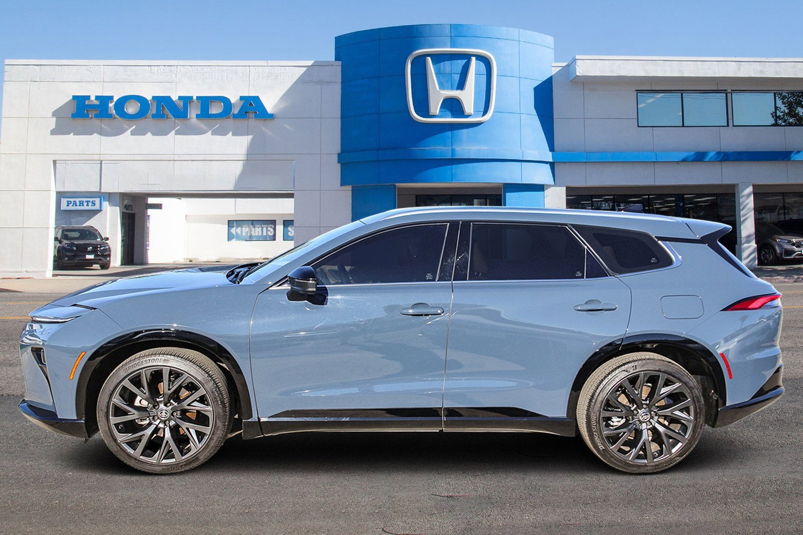 2025 Toyota Crown Signia Limited