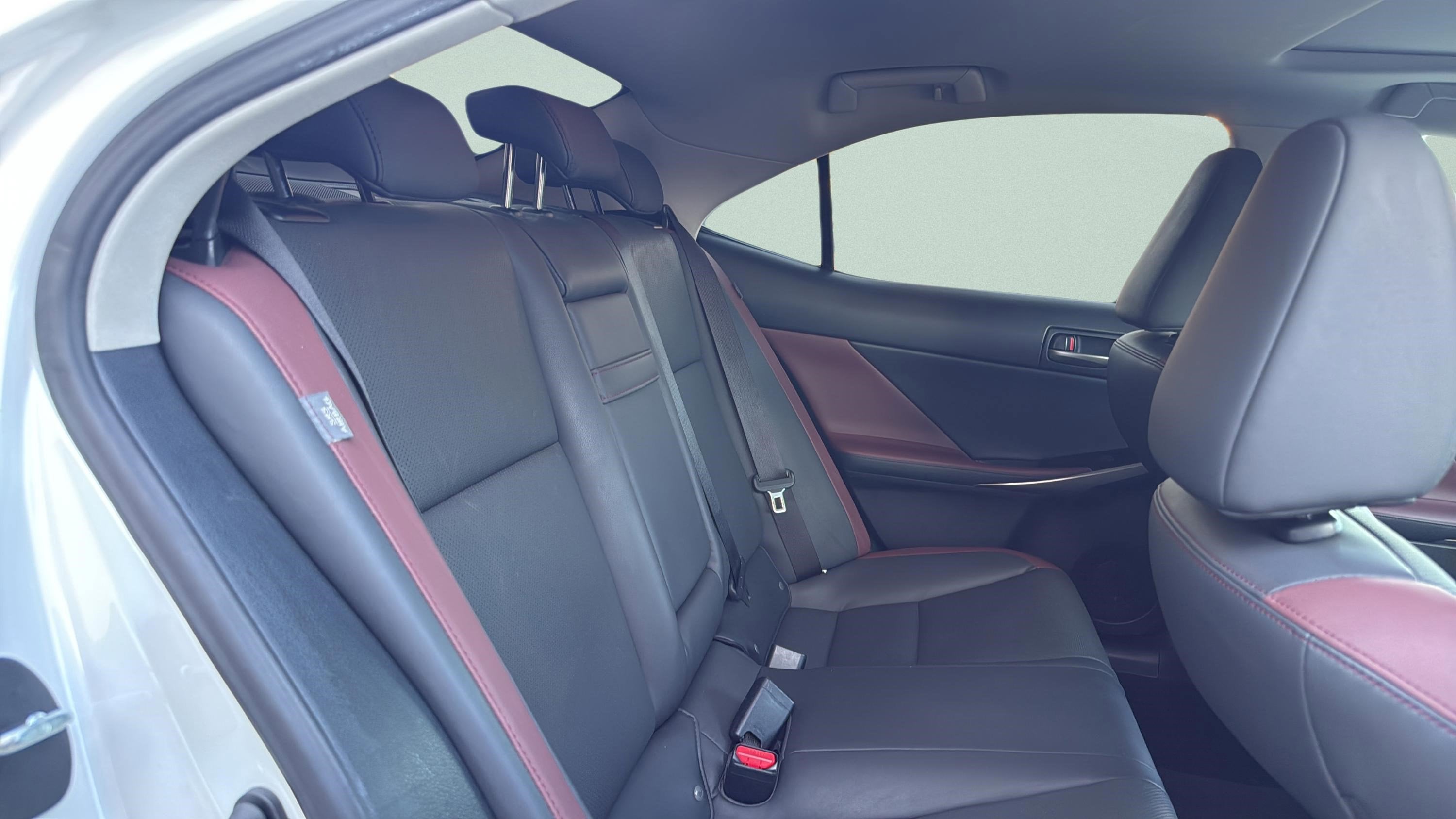 2019 Lexus IS 300 300