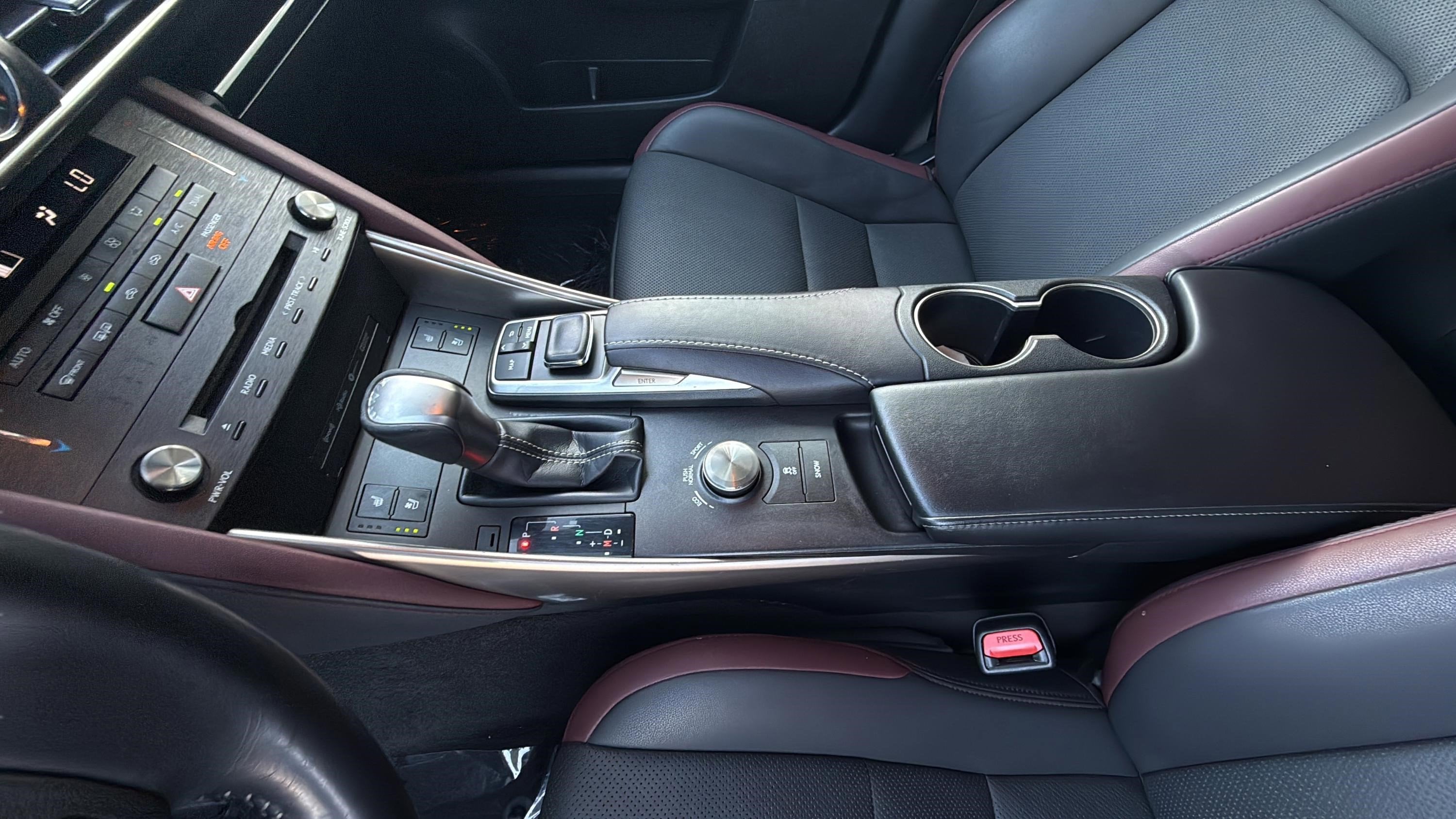 2019 Lexus IS 300 300