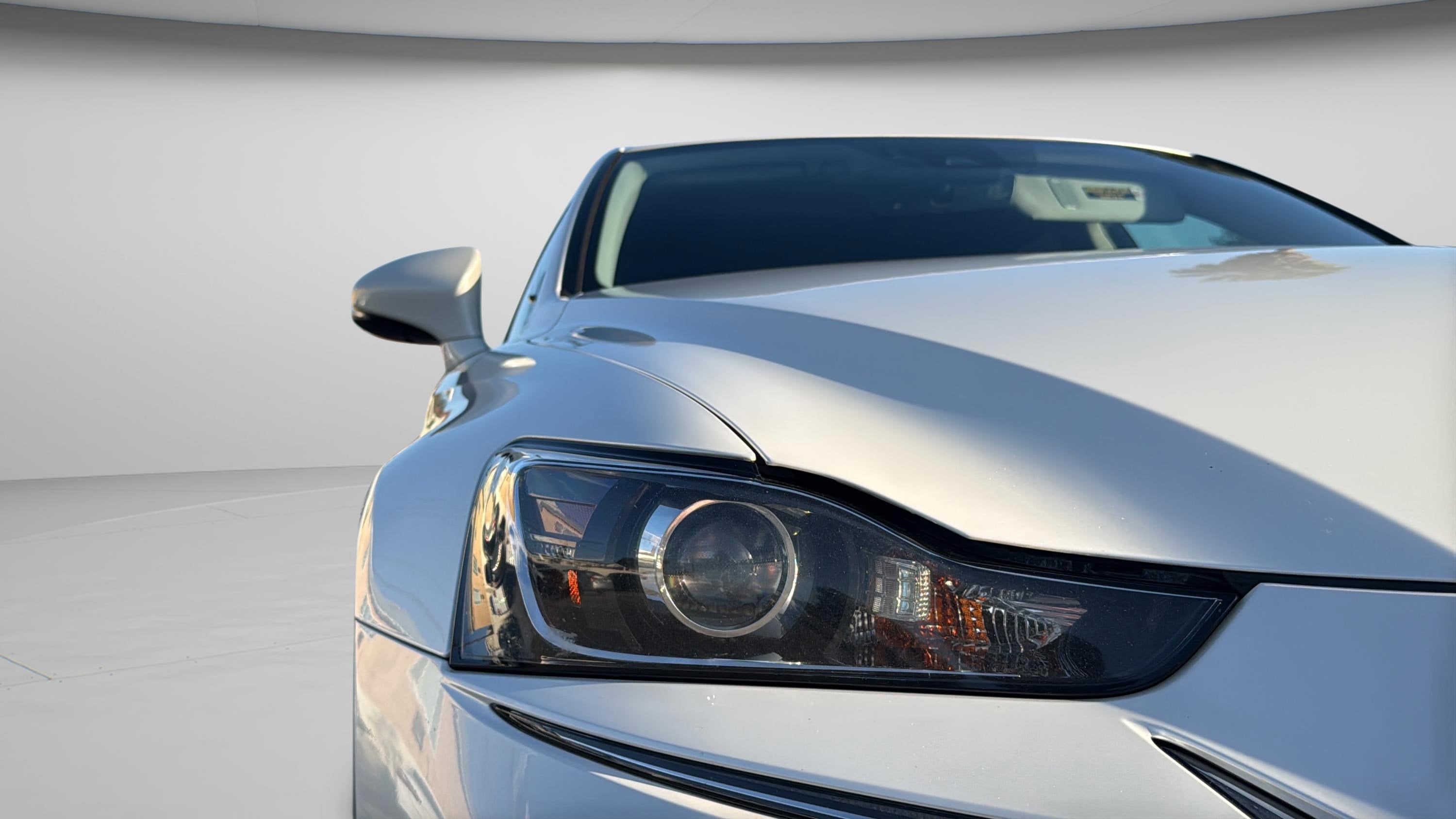 2019 Lexus IS 300 300