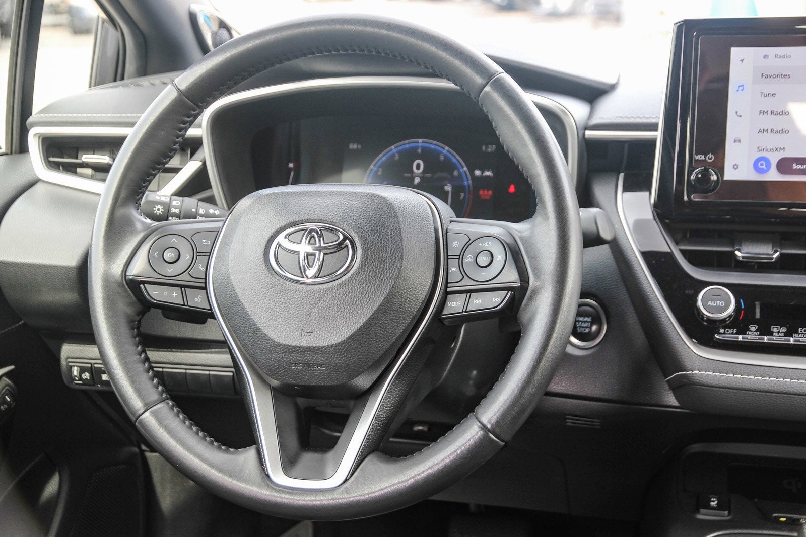 2025 Toyota Corolla Hatchback XSE