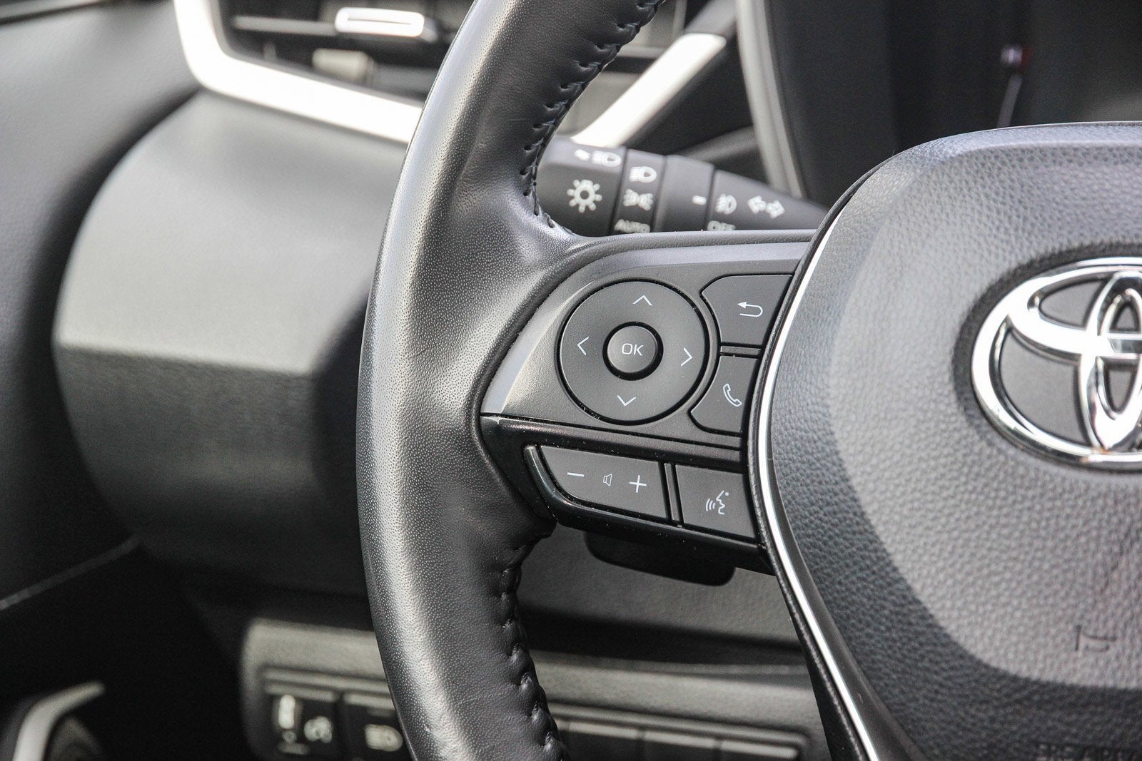 2025 Toyota Corolla Hatchback XSE