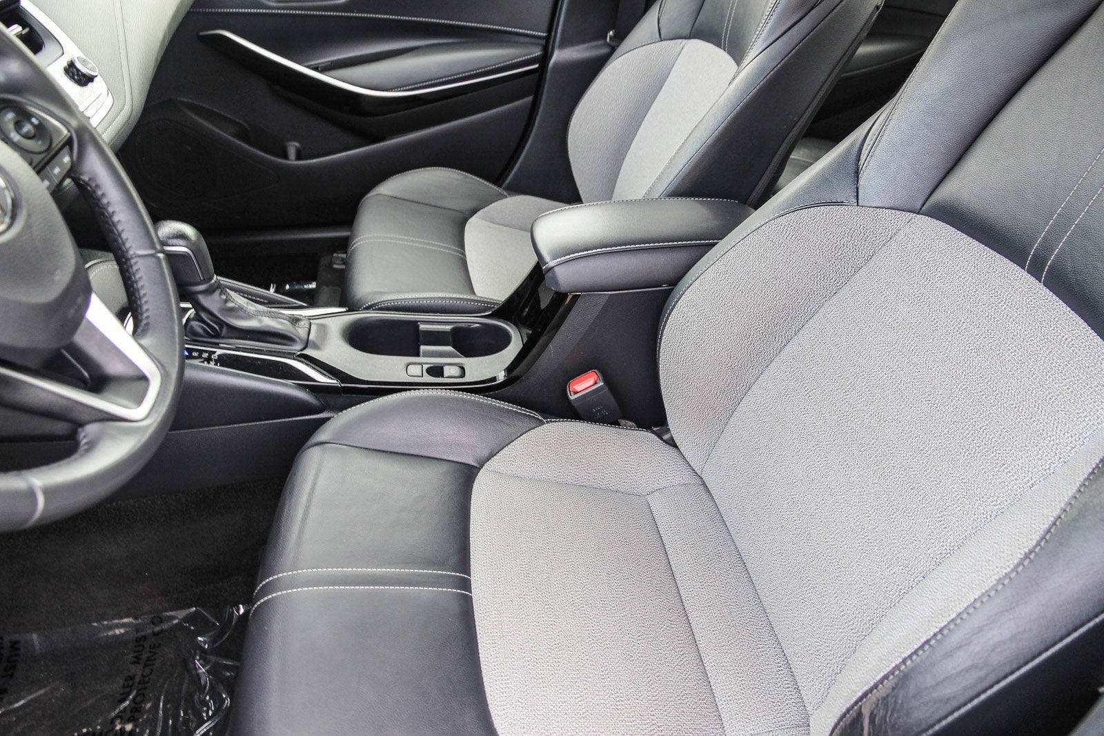 2025 Toyota Corolla Hatchback XSE