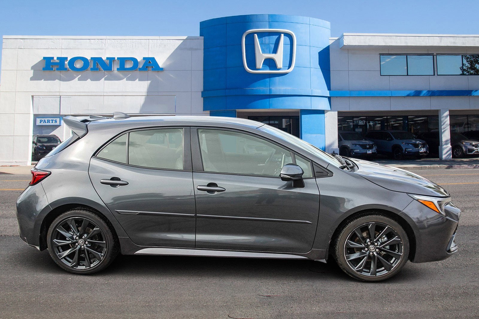 2025 Toyota Corolla Hatchback XSE