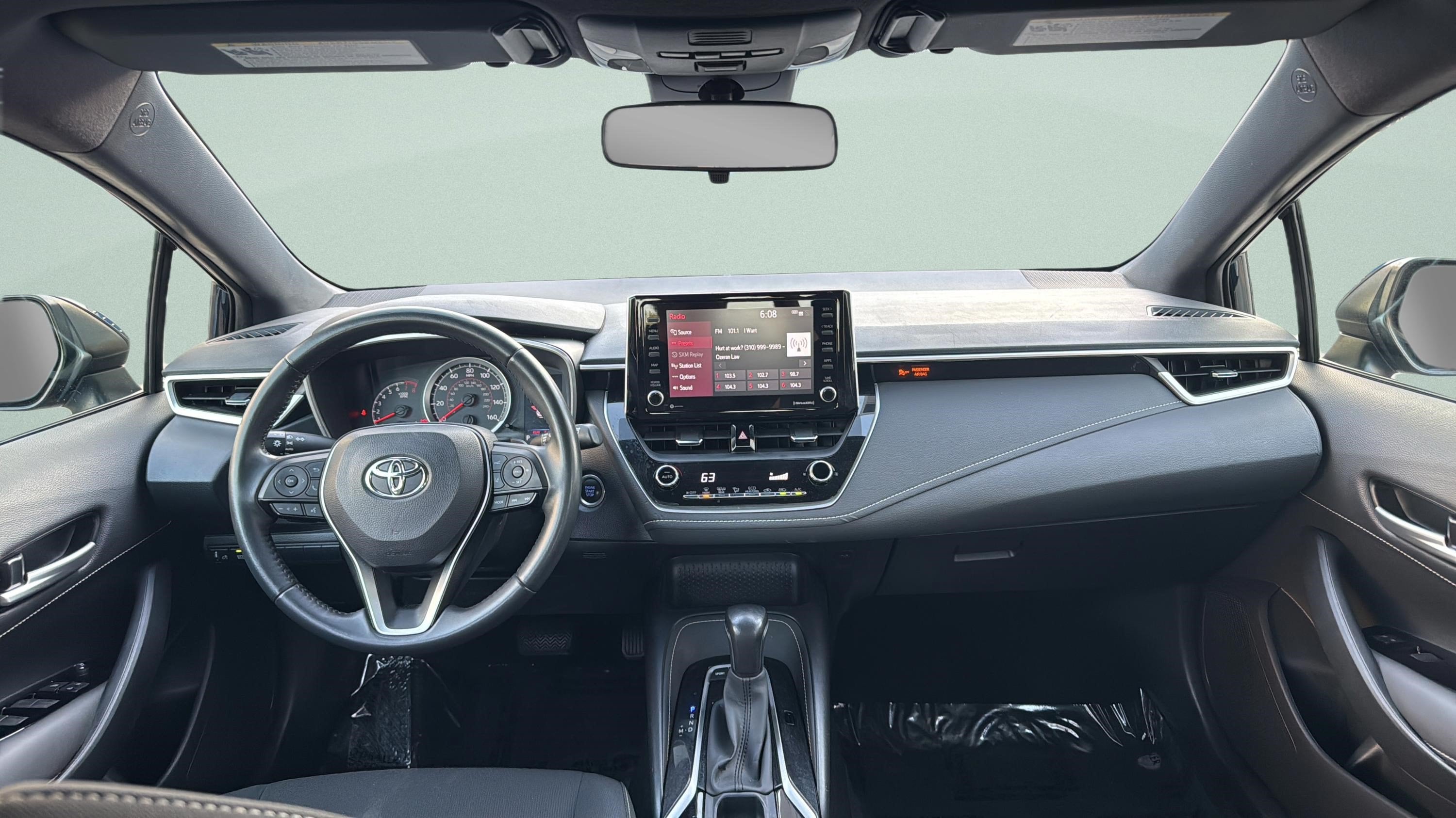 2022 Toyota Corolla Hatchback SE
