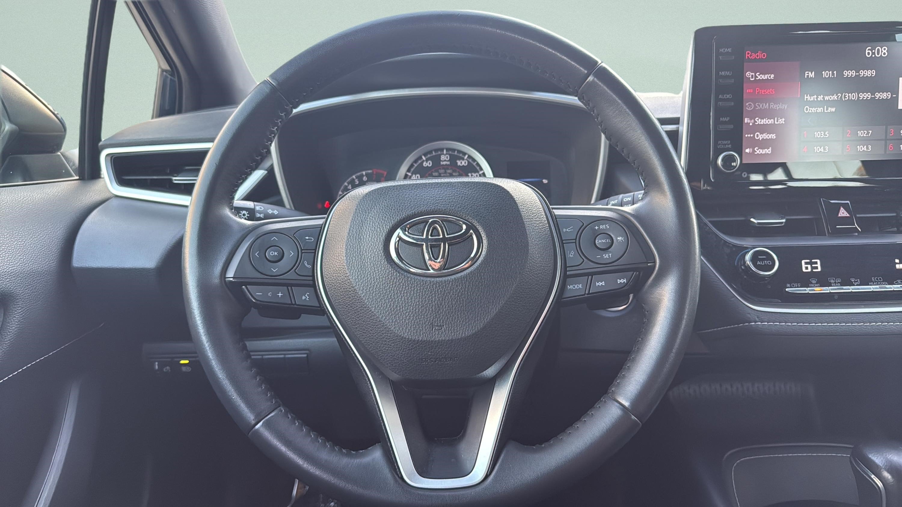 2022 Toyota Corolla Hatchback SE