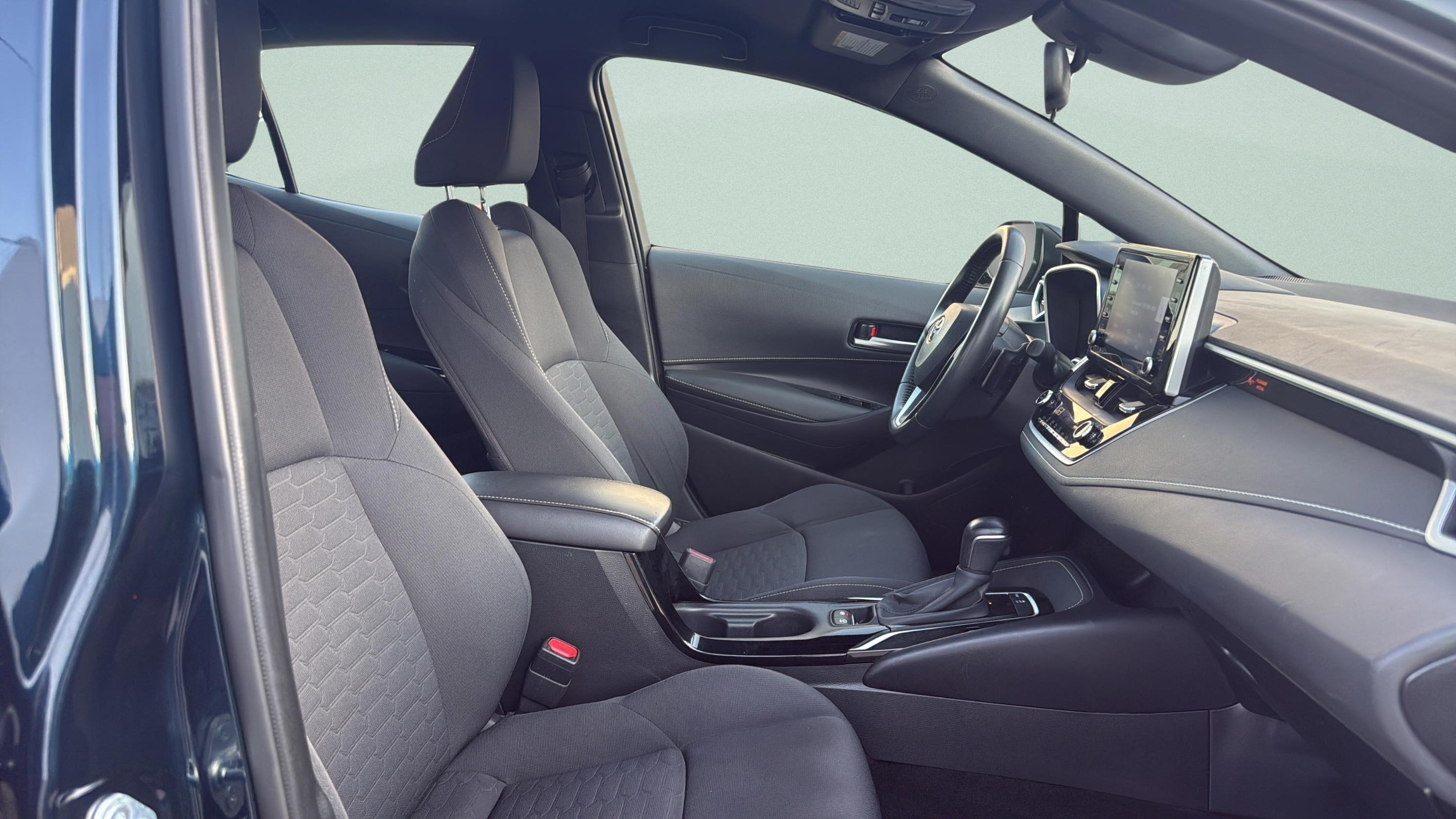2022 Toyota Corolla Hatchback SE