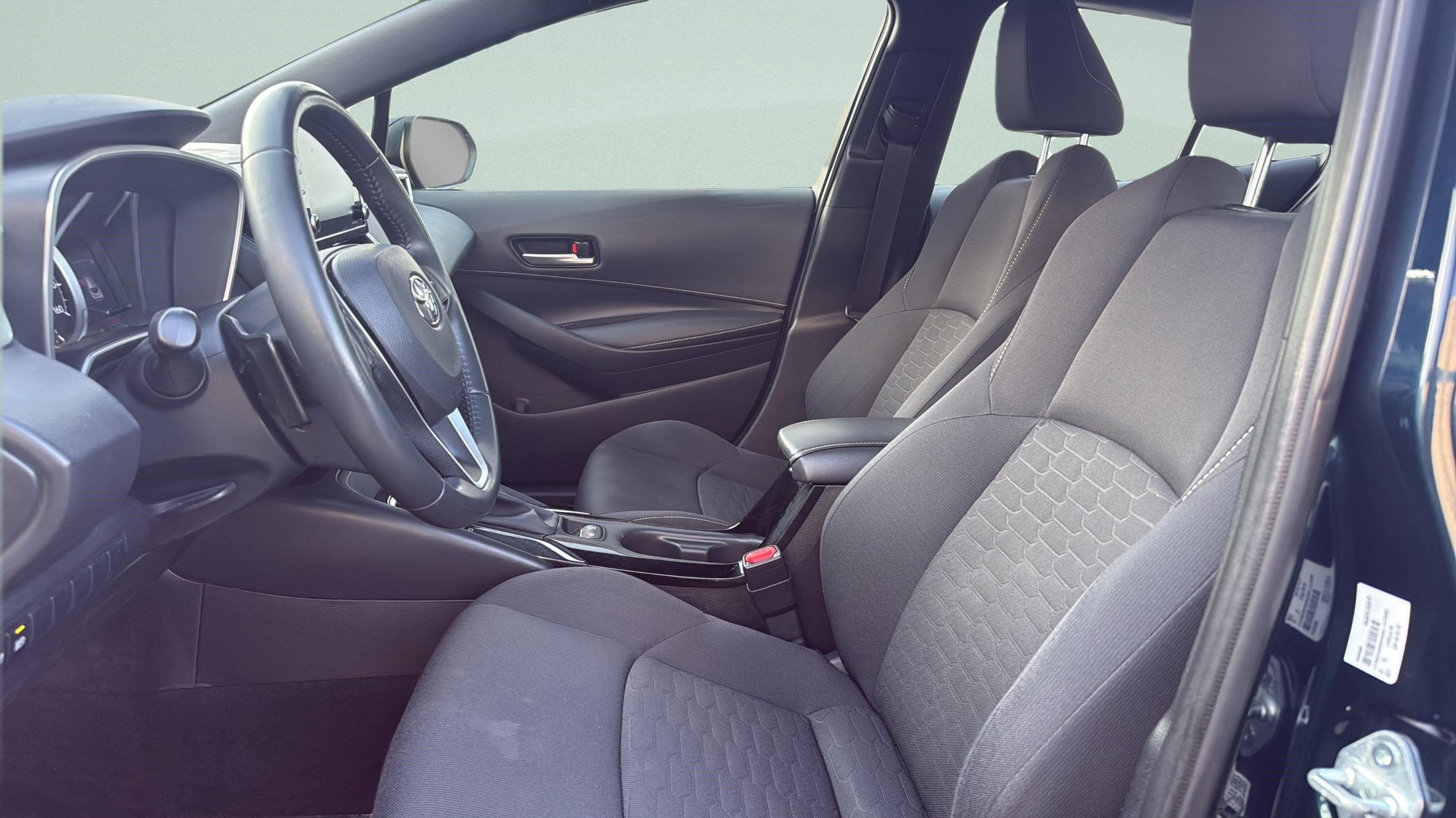 2022 Toyota Corolla Hatchback SE