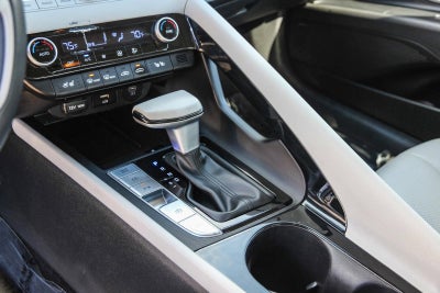 2024 Hyundai Elantra Hybrid Limited