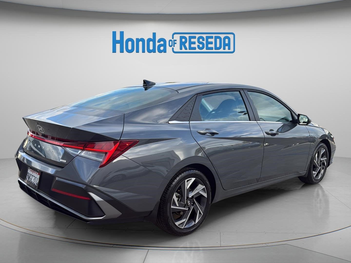 2025 Hyundai Elantra Hybrid Limited